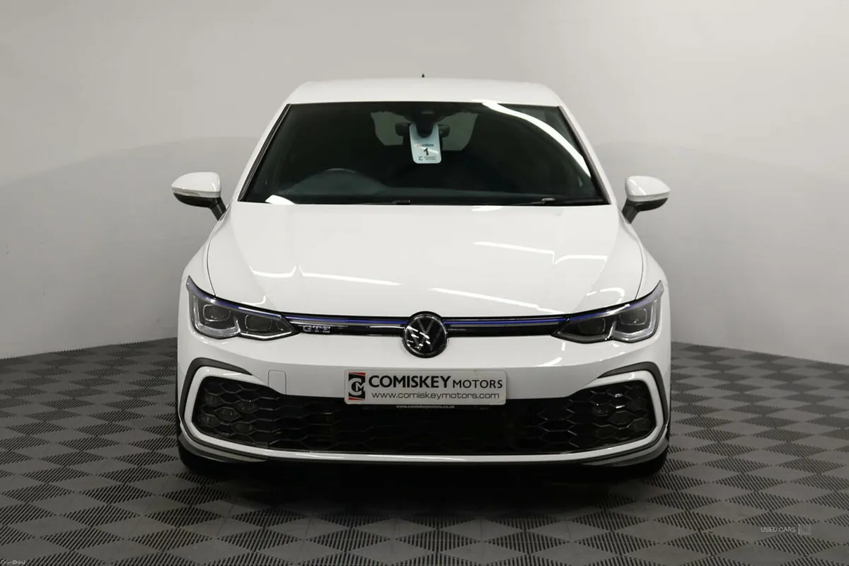 Volkswagen Golf TSI GTE - Image 2