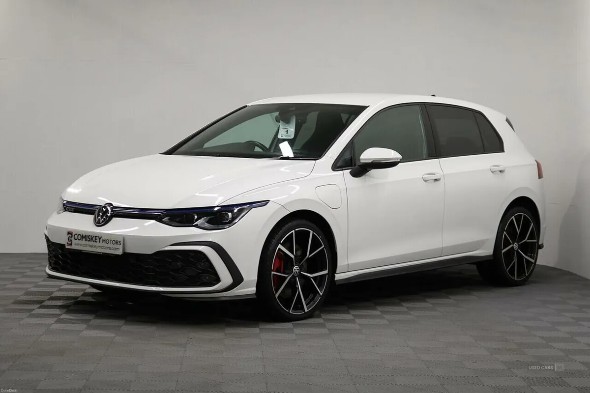 Volkswagen Golf TSI GTE - Image 3