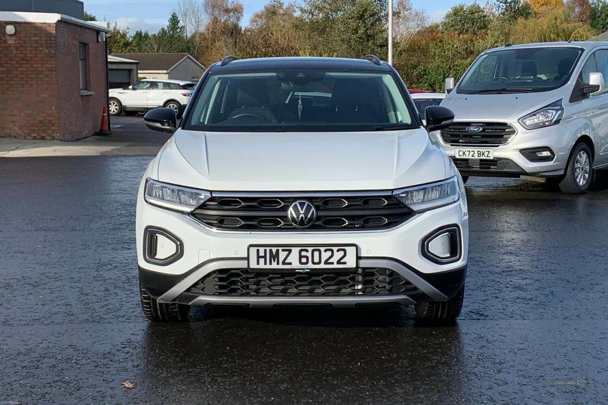 Volkswagen T-Roc 1.0 115PS TSI Match in White with - Image 4