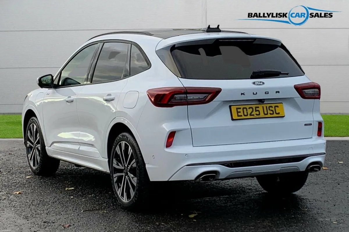 Ford Kuga 2.5 PHEV 14.4kWh ST-Line X in White with - Image 2