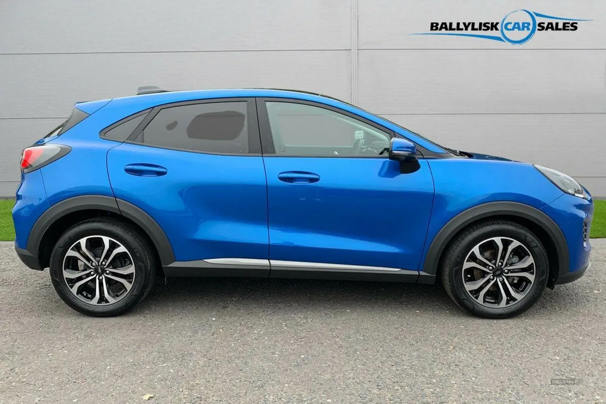 Ford Puma 1.0T 125PS Titanium Auto in Blue with ££ - Image 3