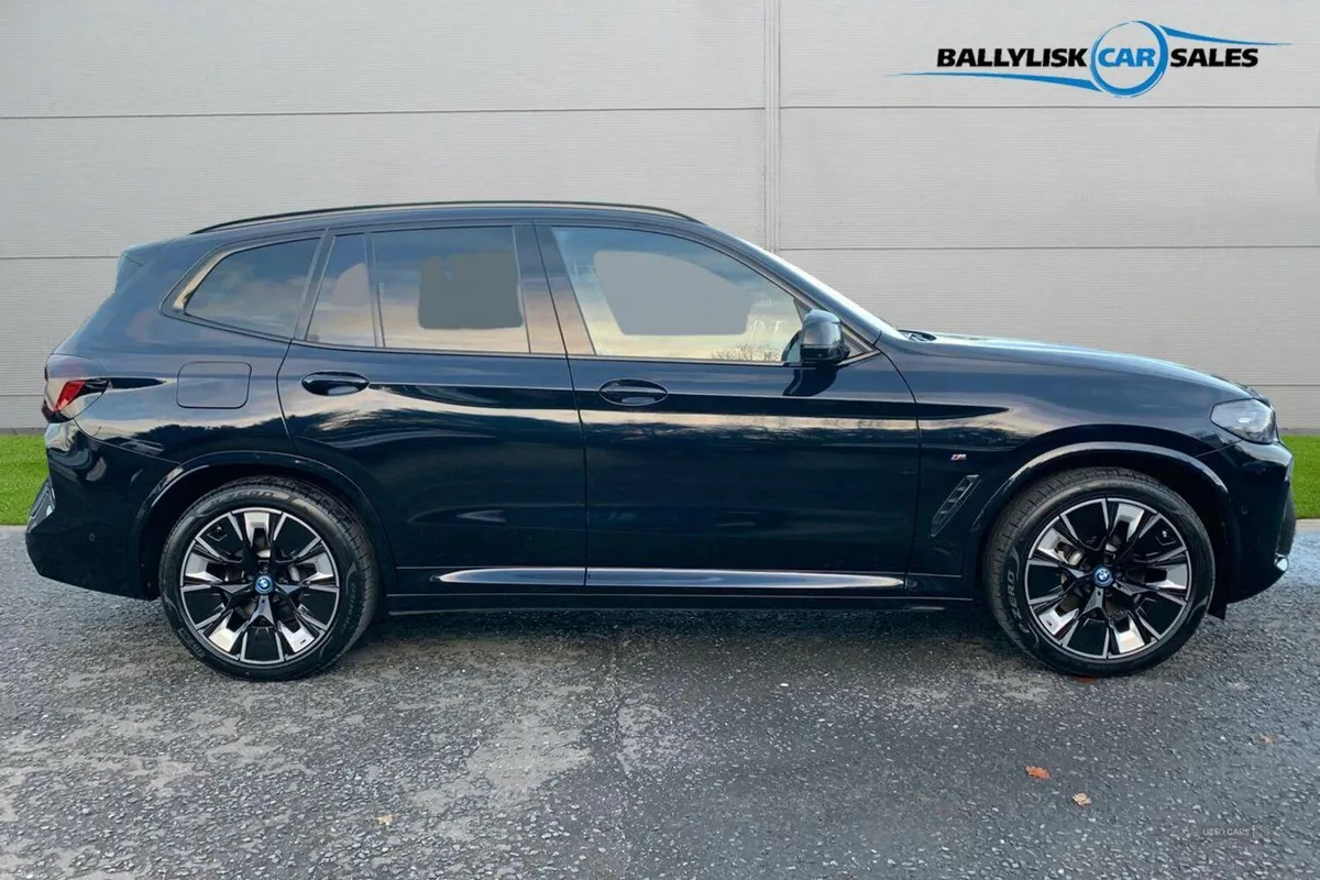 BMW iX3 80kWh M Sport Pro Electric Auto (286 ps) i - Image 3