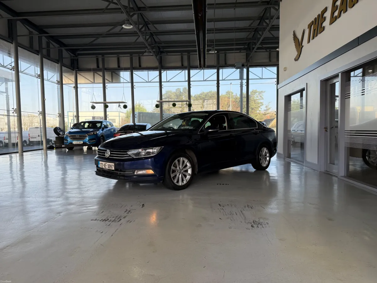 Volkswagen Passat 2017 - Image 4