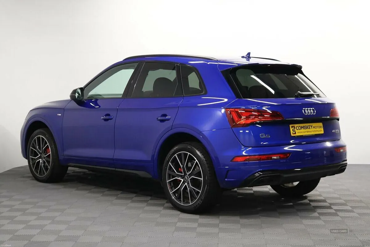 Audi Q5 TFSI Edition 1 - Image 4
