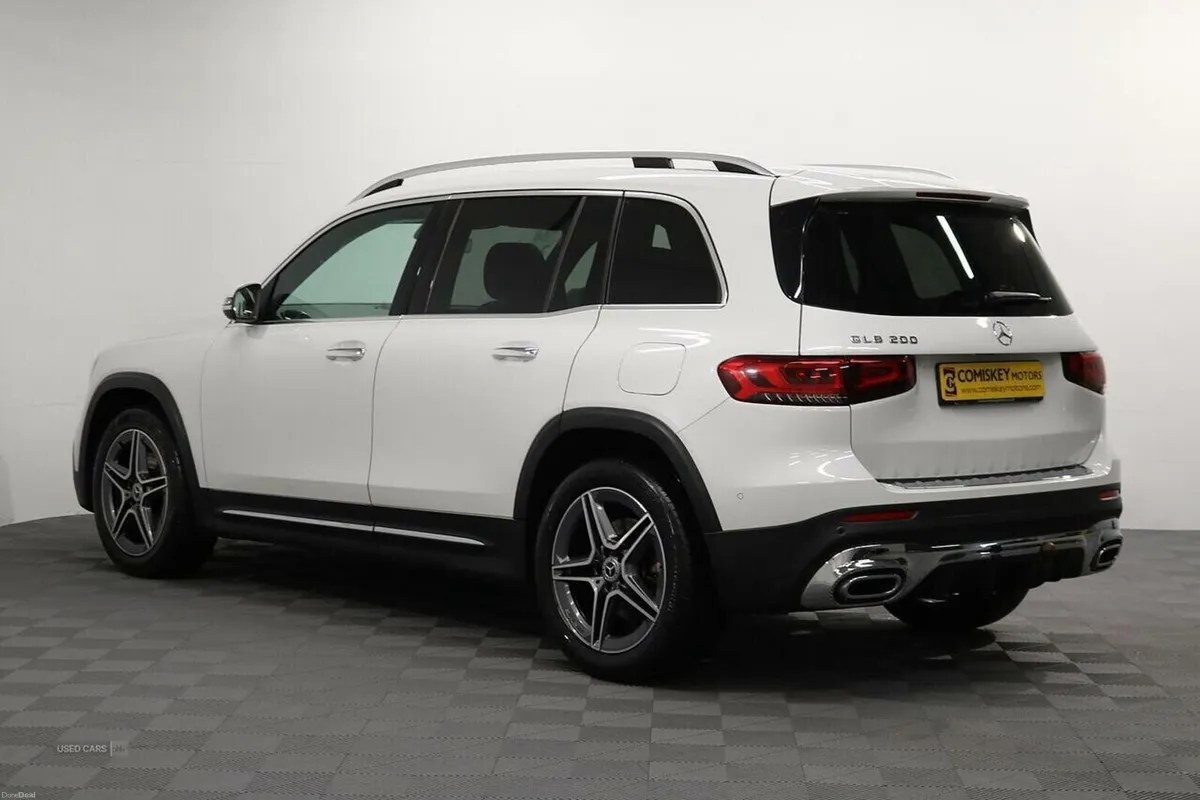 Mercedes-Benz GLB 200 AMG Line - Image 4