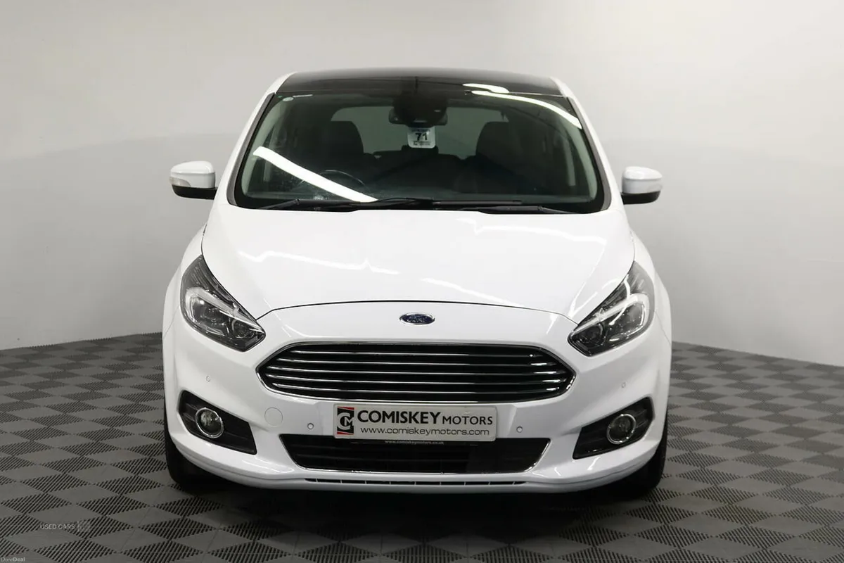 Ford S-Max EcoBlue Titanium - Image 2