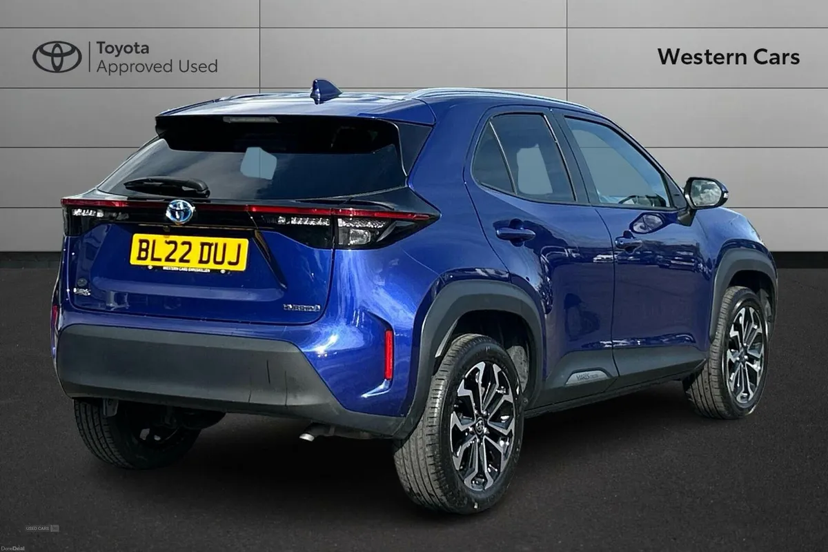 Toyota Yaris Cross 1.5 VVT-h Design E-CVT Euro 6 ( - Image 2