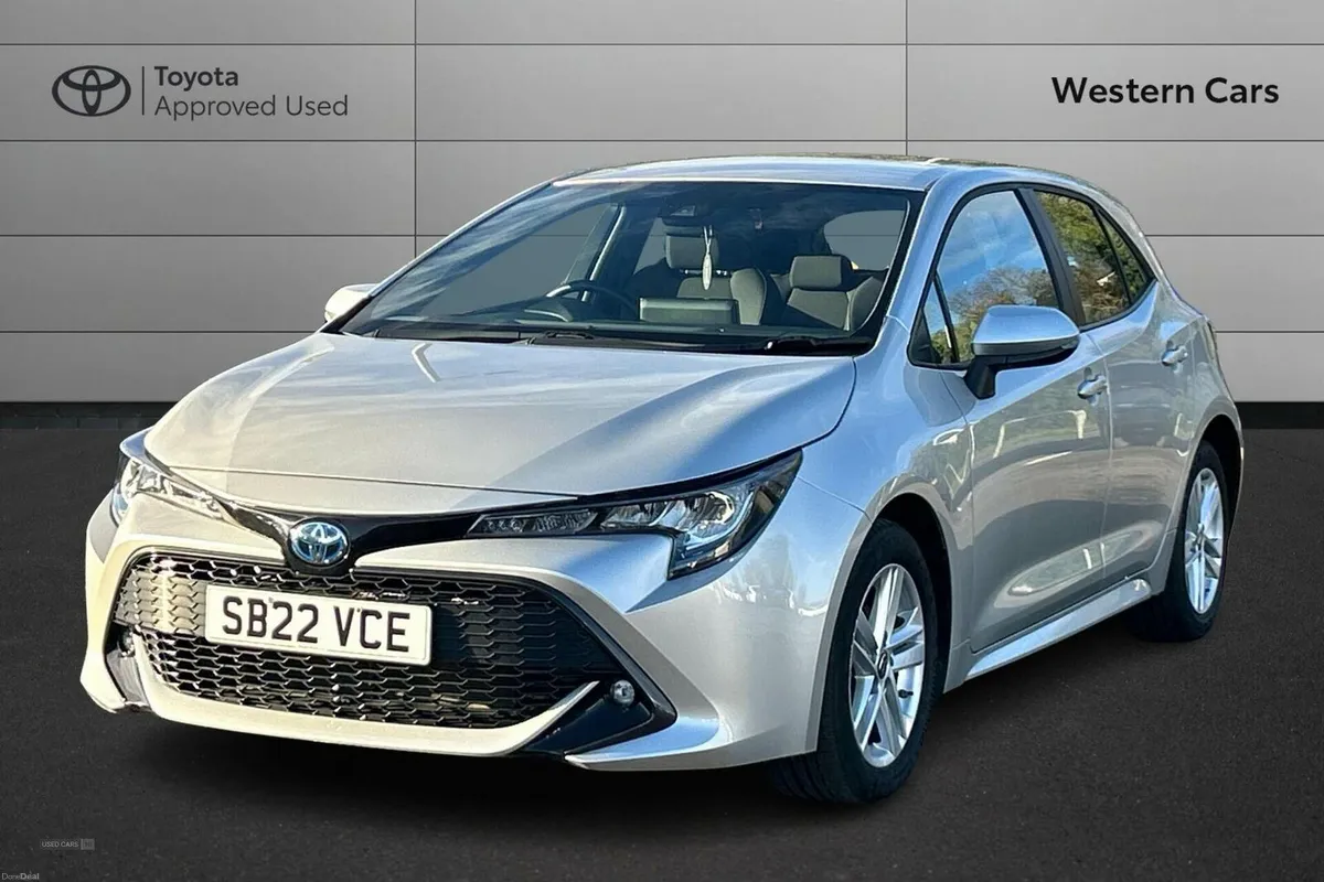 Toyota Corolla 1.8 VVT-h Icon CVT Euro 6 (s/s) 5dr - Image 3