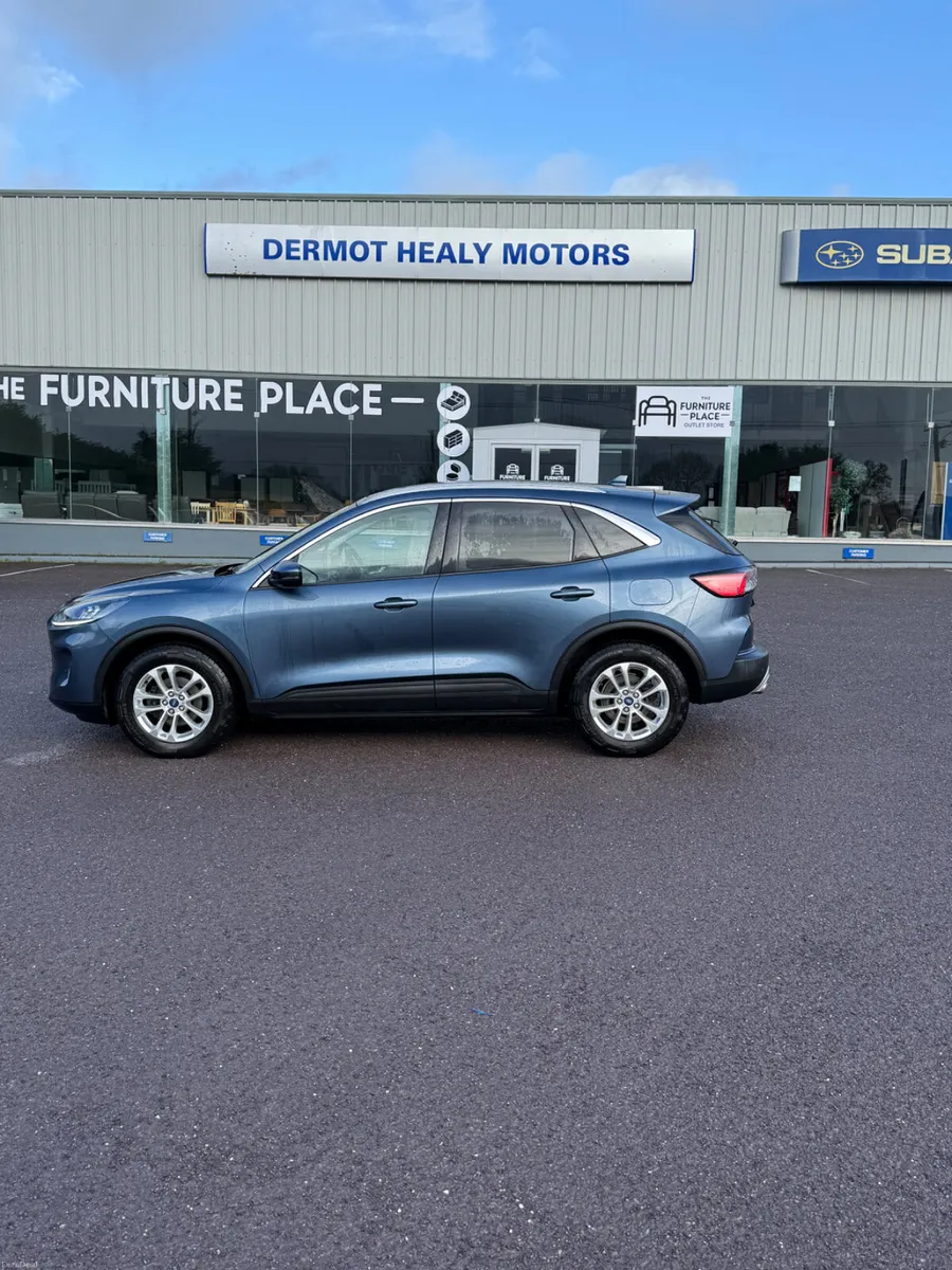 Ford Kuga 2022 - Image 1