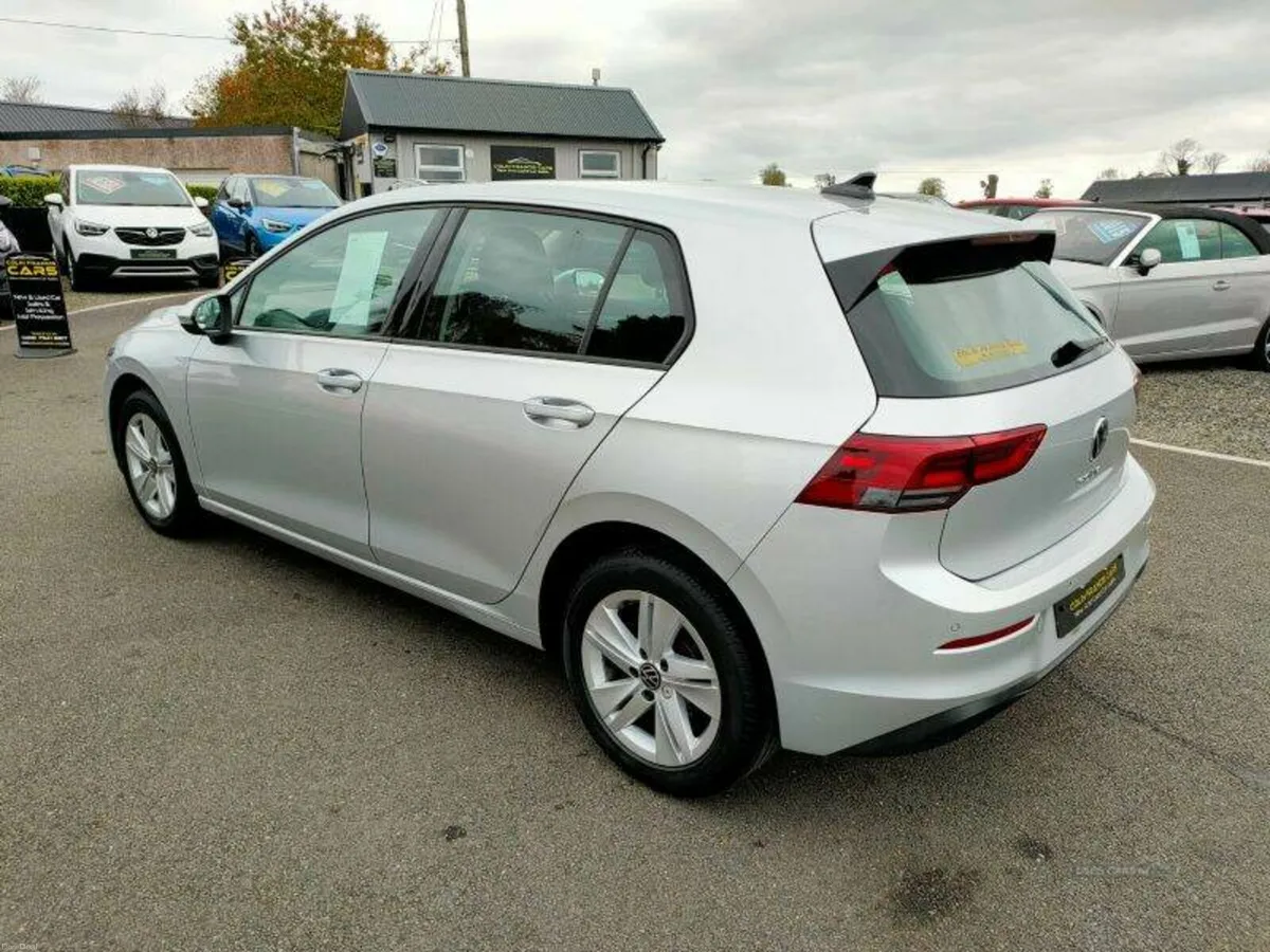 Volkswagen Golf Life - Image 3