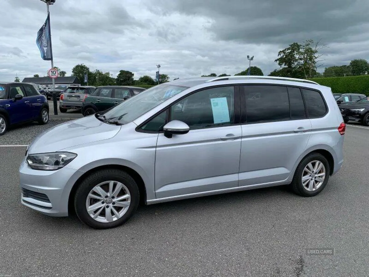 Volkswagen Touran SE - Image 2