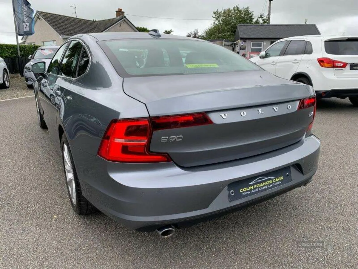 Volvo S90 Momentum Plus - Image 4