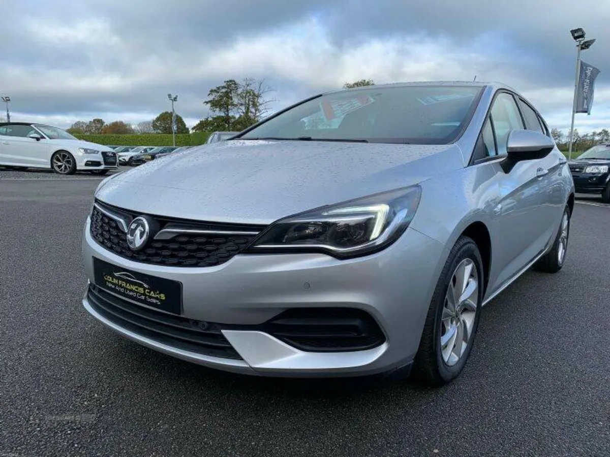 Vauxhall Astra Business Edition Nav - Image 1