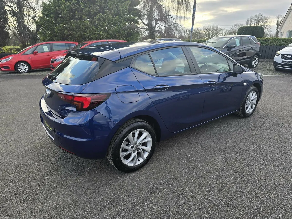 Vauxhall Astra SE - Image 5