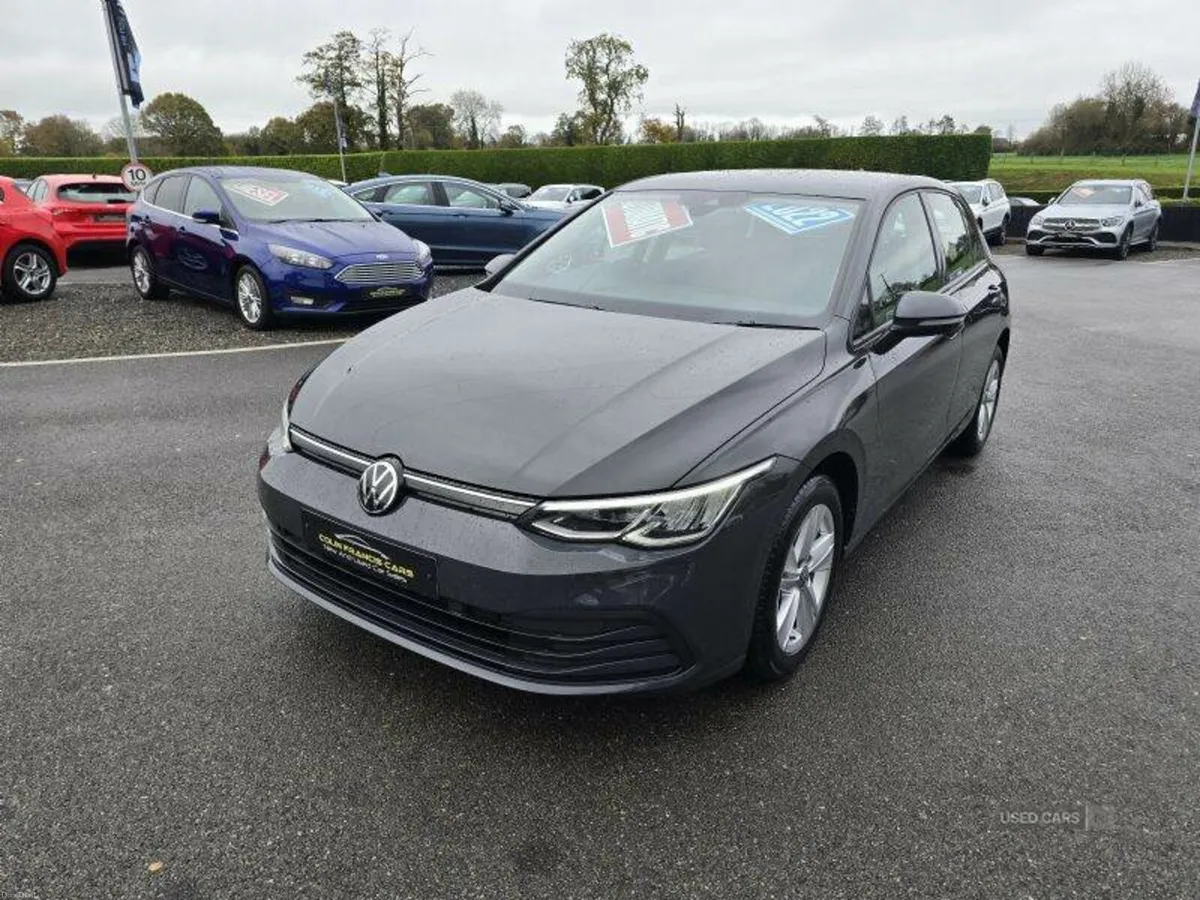 Volkswagen Golf Life - Image 1