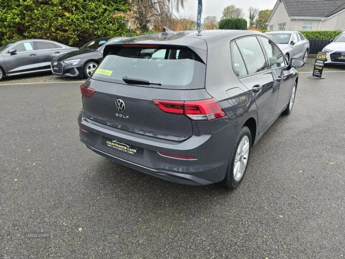 Volkswagen Golf Life - Image 4