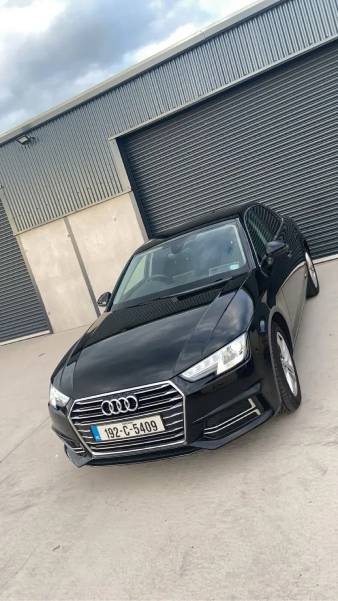 Audi A4 - Image 1