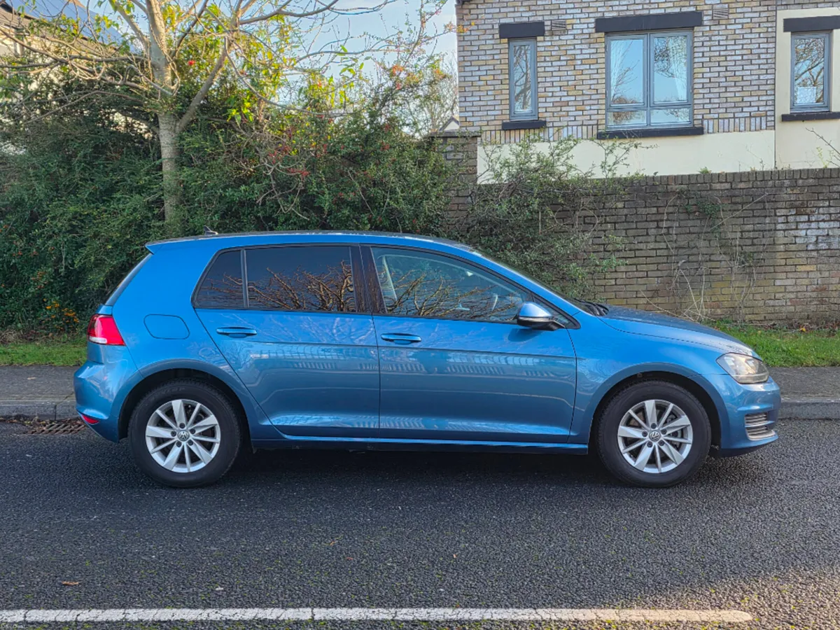 Volkswagen Golf 1.2TSI Auto - Image 3