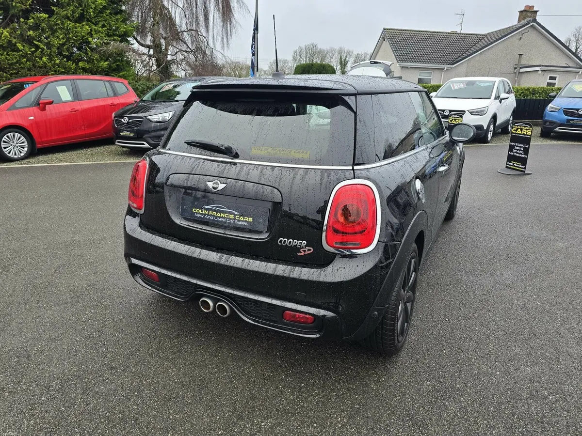 Mini Cooper SD Cooper S - Image 4