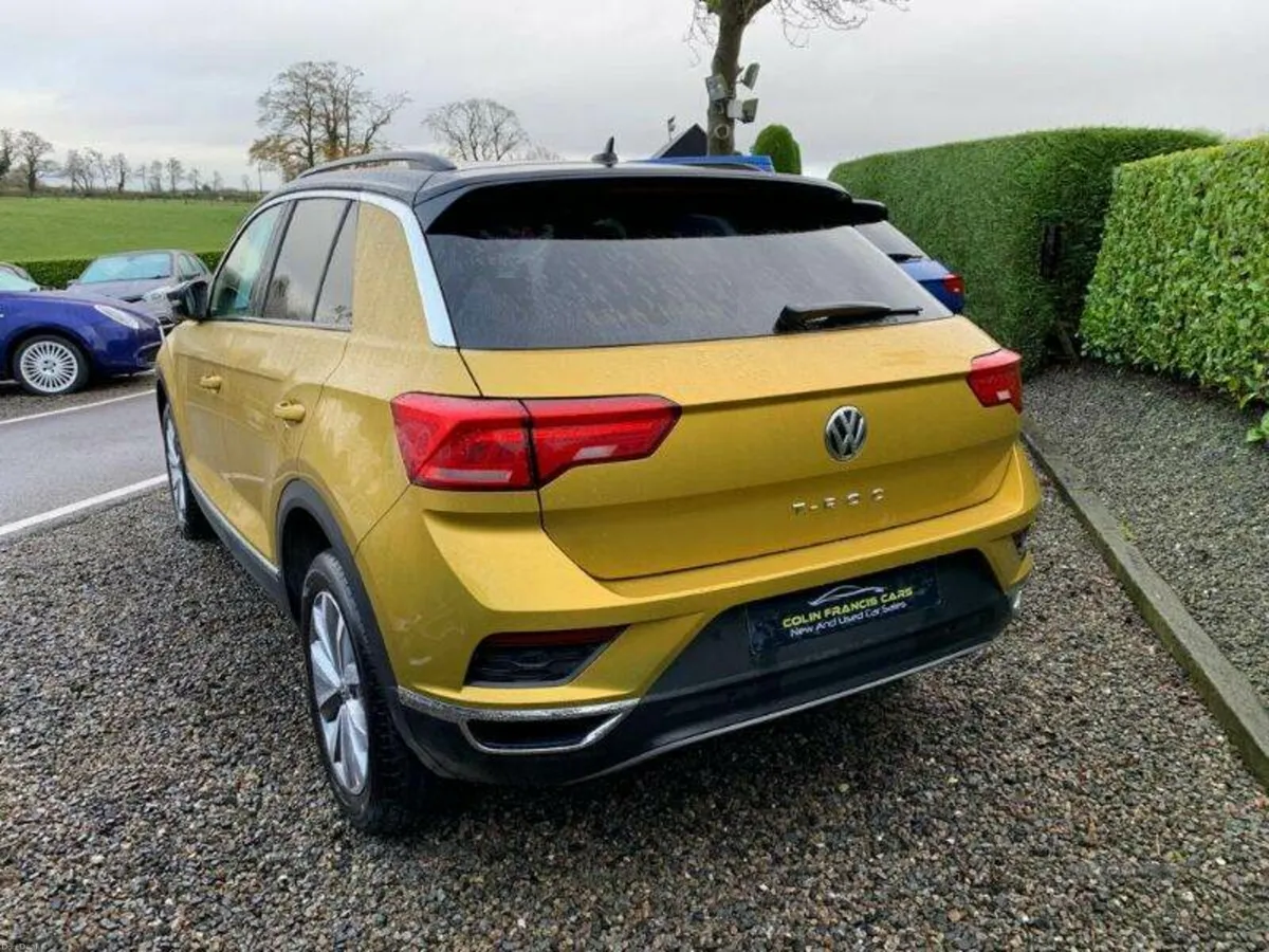 Volkswagen T-Roc Design - Image 3
