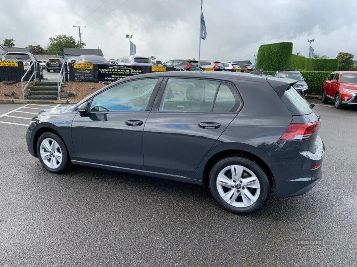 Volkswagen Golf Life - Image 3