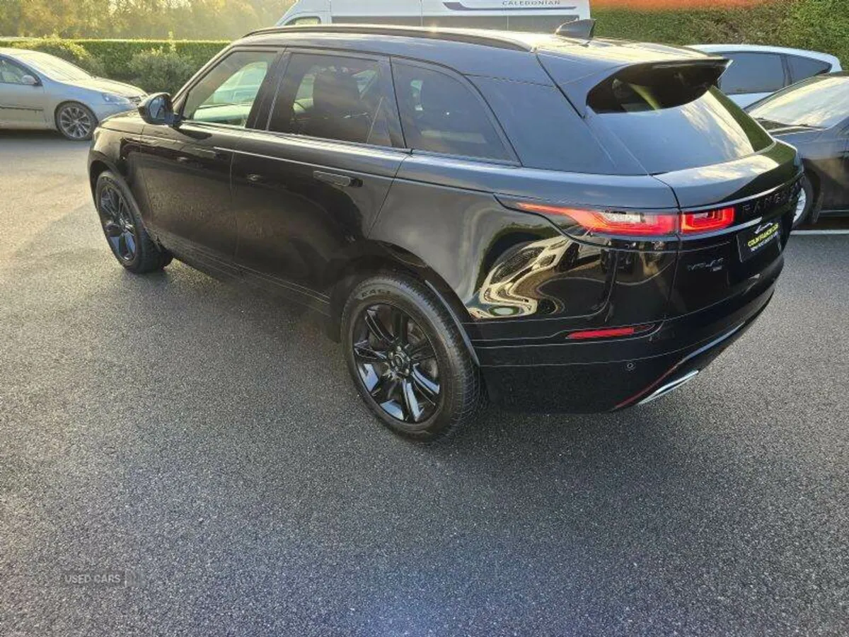 Land Rover Range Rover Velar R-Dynamic SE - Image 3