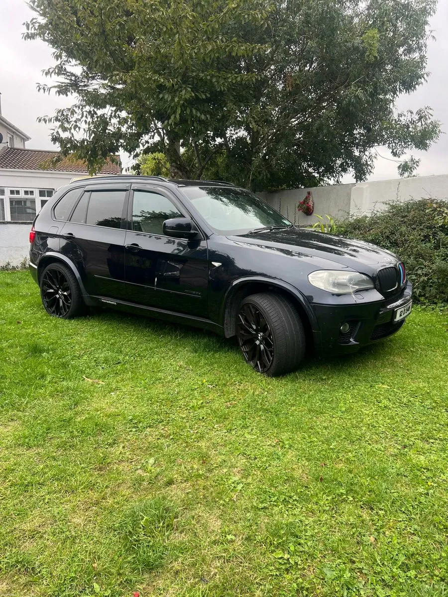 BMW x5 - Image 1