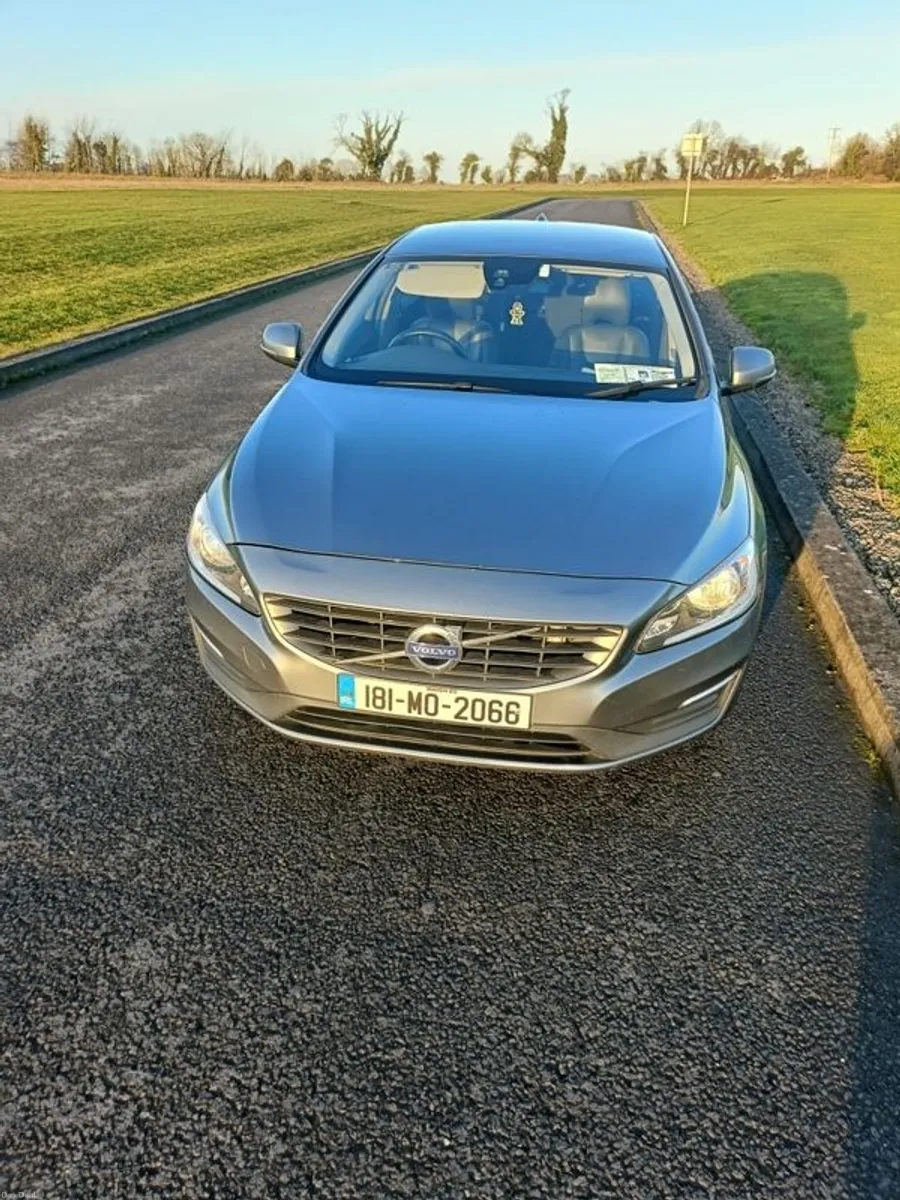 2018 Volvo S60 swap for estate - Image 2