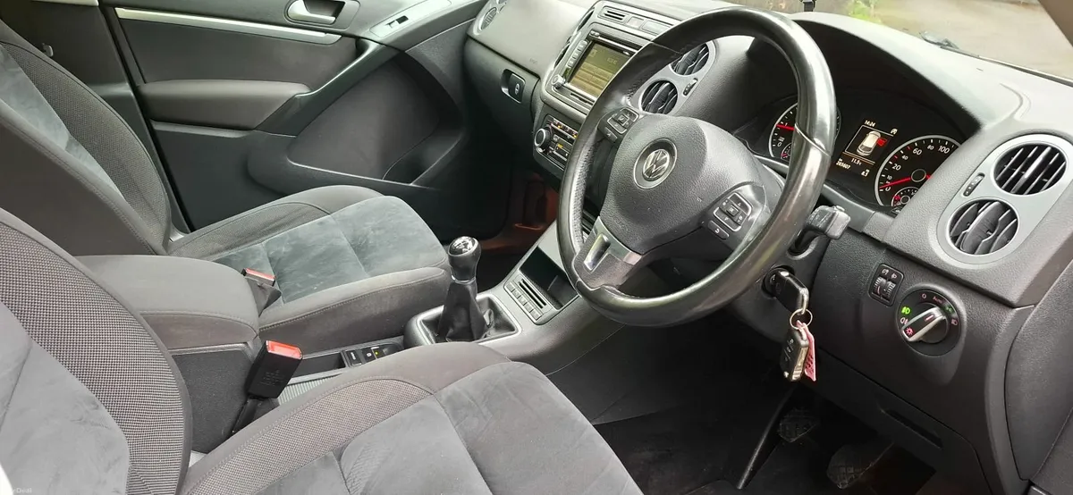 15 VW Tiguan,  SPORT,  1 lady owner - Image 2