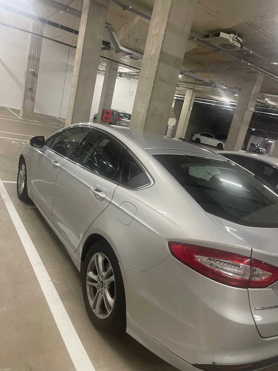 Ford Mondeo 2015 - Image 2