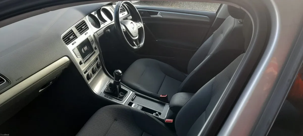 Low mileage, TDI Golf, Great Spec, Very Clean - Image 5