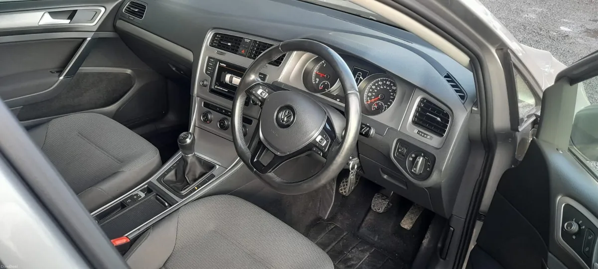 Low mileage, TDI Golf, Great Spec, Very Clean - Image 4