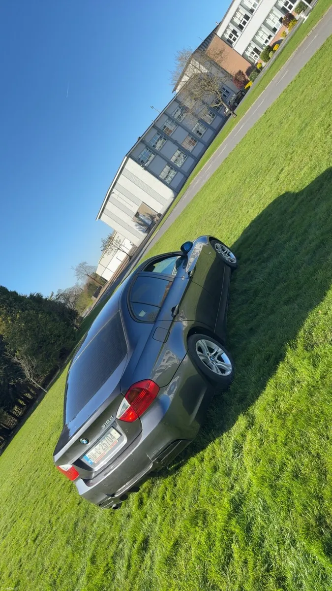 BMW 3-Series 2008 - Image 1