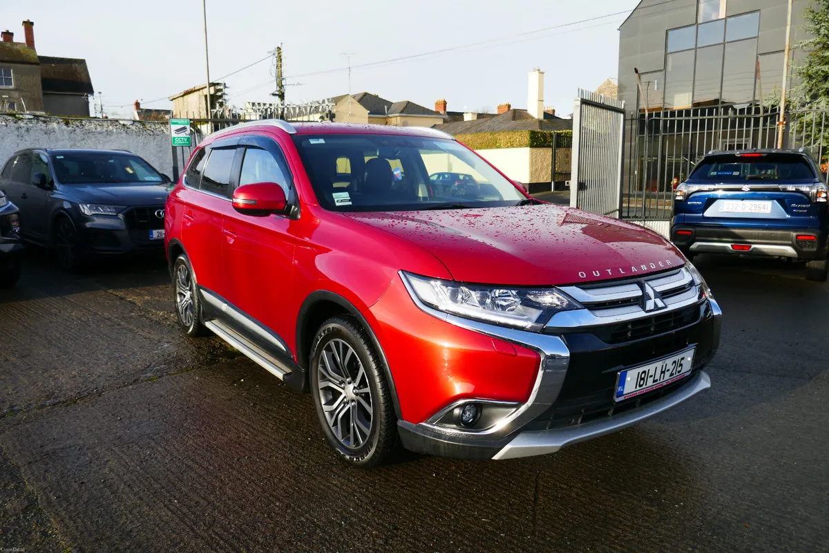 181, MITSUBISHI OUTLANDER OUTL 4WD 6AT 7S 17MY 4DR - Image 1