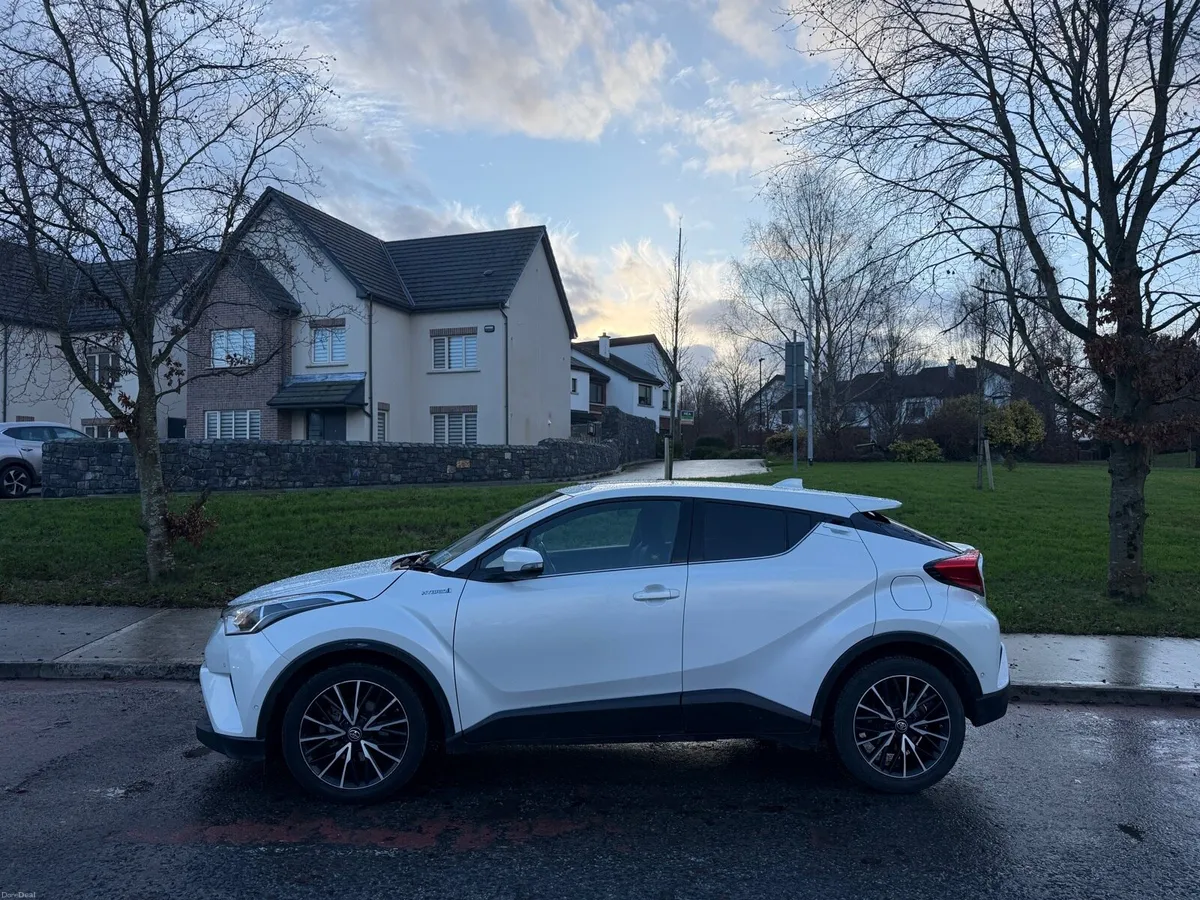 2018 Toyota C-HR 1.8L Petrol - Image 3