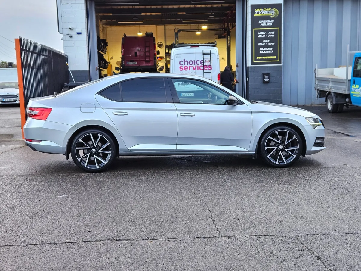 Skoda Superb Ambition 2.0TDI  DSG - Image 4