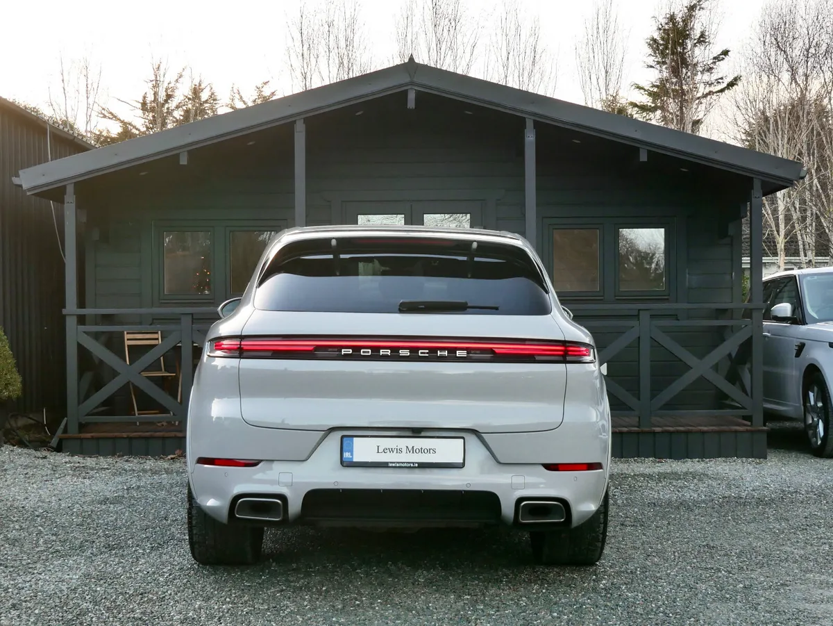 2024 Porsche Cayenne E-Hybrid 470BHP - Image 4