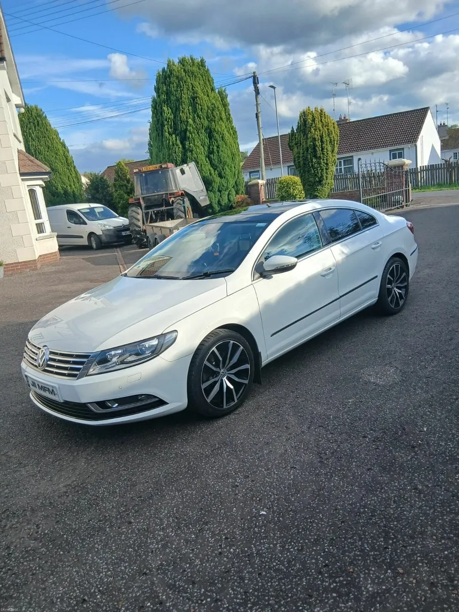 Volkswagen Passat 2017 - Image 1