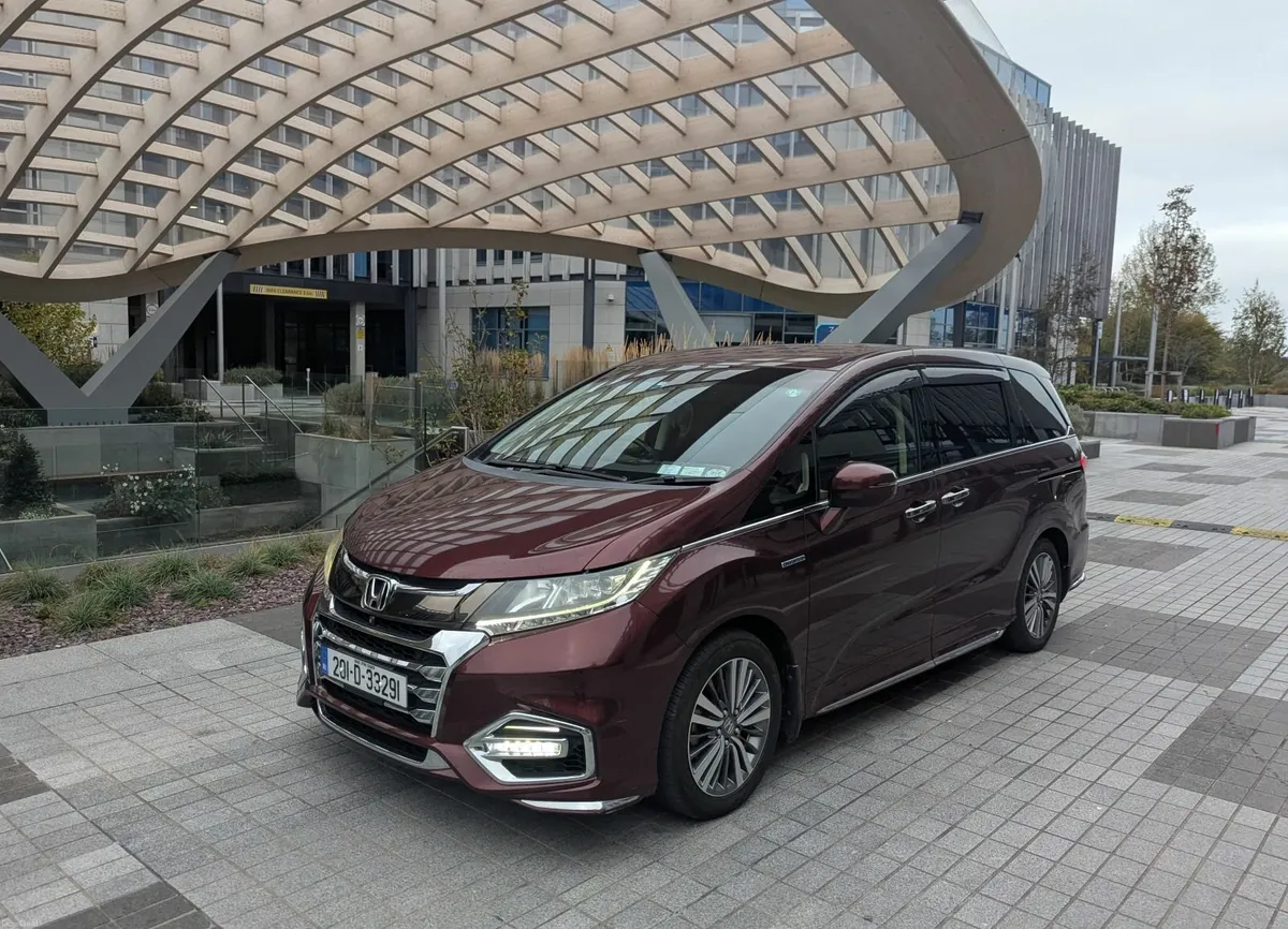 2020 Honda Odyssey Auto Hybrid Electric 7 Seater - Image 2