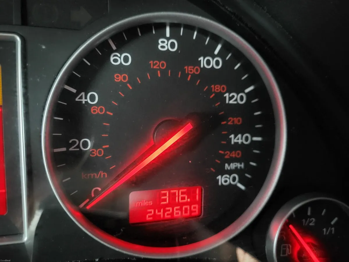 Audi A4 2003 - Image 3