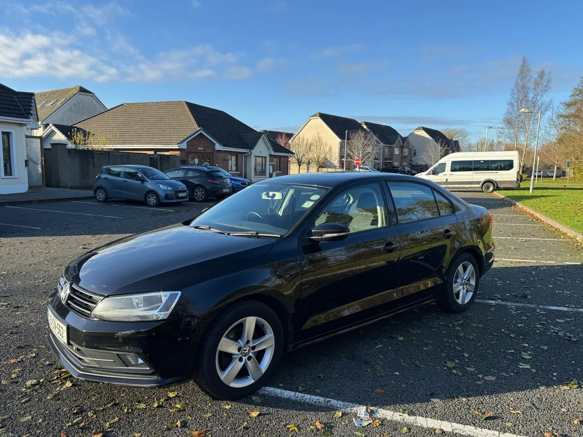 VW Jetta 2.0 TDI DSG - Image 3
