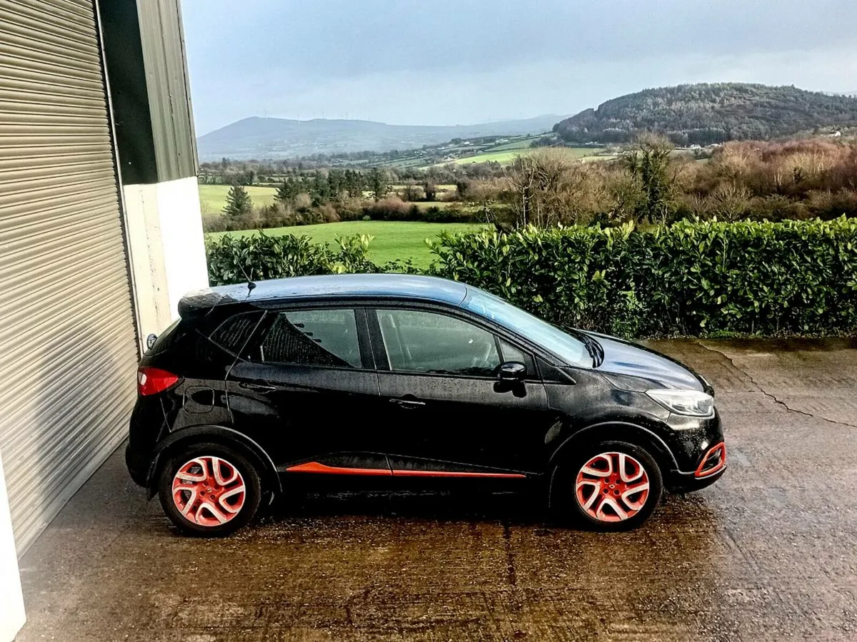 2015 RENAULT CAPTUR 1.5DCi ☆ IMMACULATE ☆ - Image 2