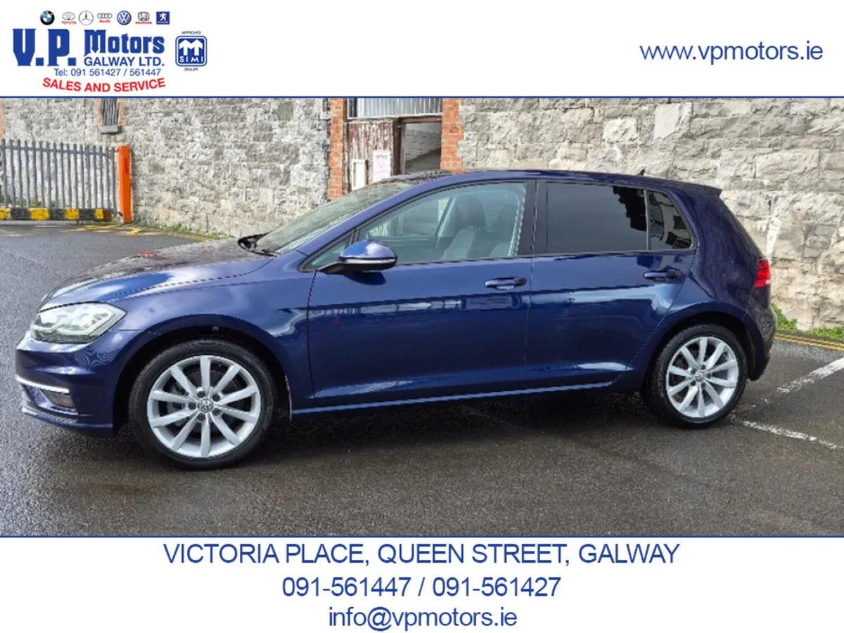 HIGH SPEC,REVERSE CAMERA,AUTO,1 OWNER. - Image 4