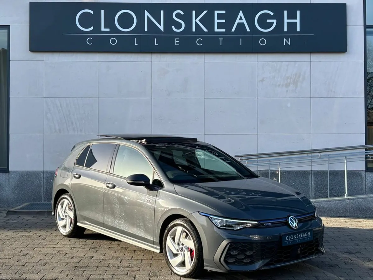 Volkswagen Golf GTE DSG PAN ROOF, NEW MODEL - Image 1