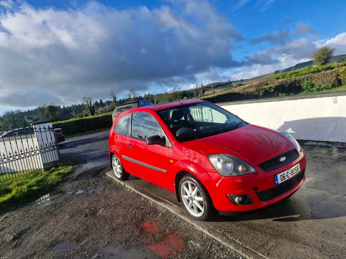 Ford Fiesta 2006 Petrol - Image 1