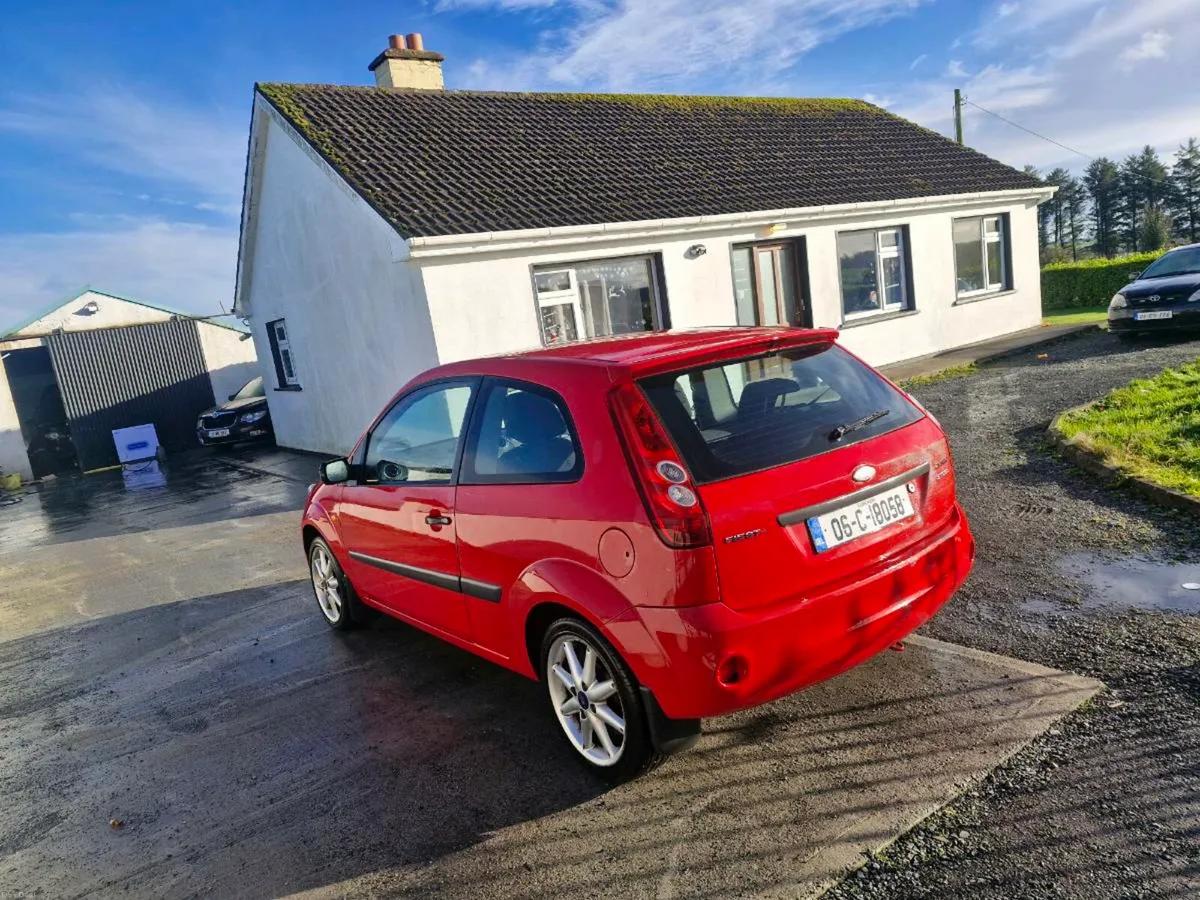 Ford Fiesta 2006 Petrol - Image 3