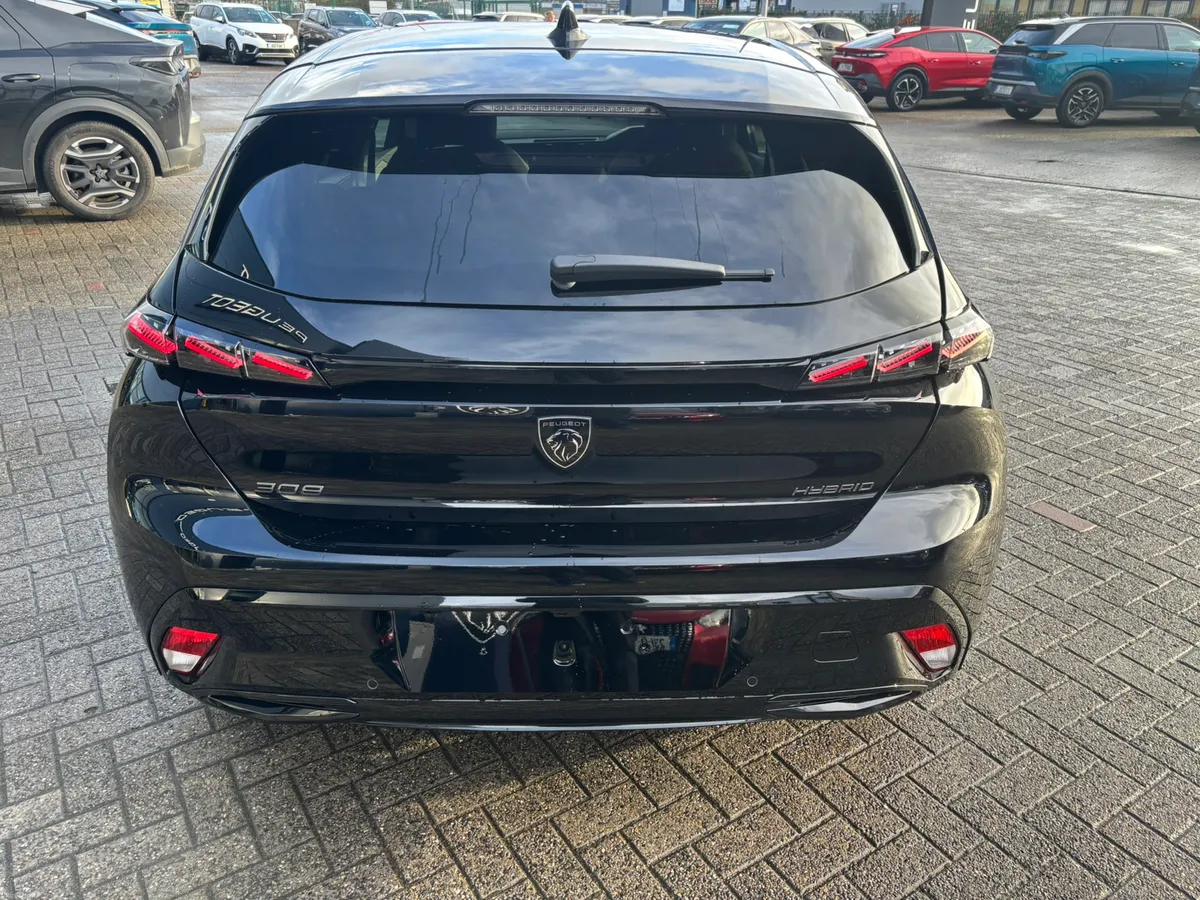 All new Peugeot 308 Allure hybrid - Image 6
