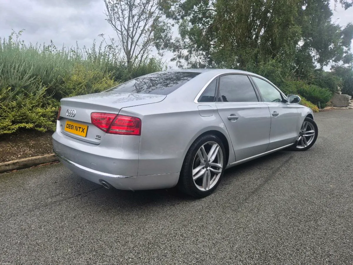 2012 audi a8 - Image 4