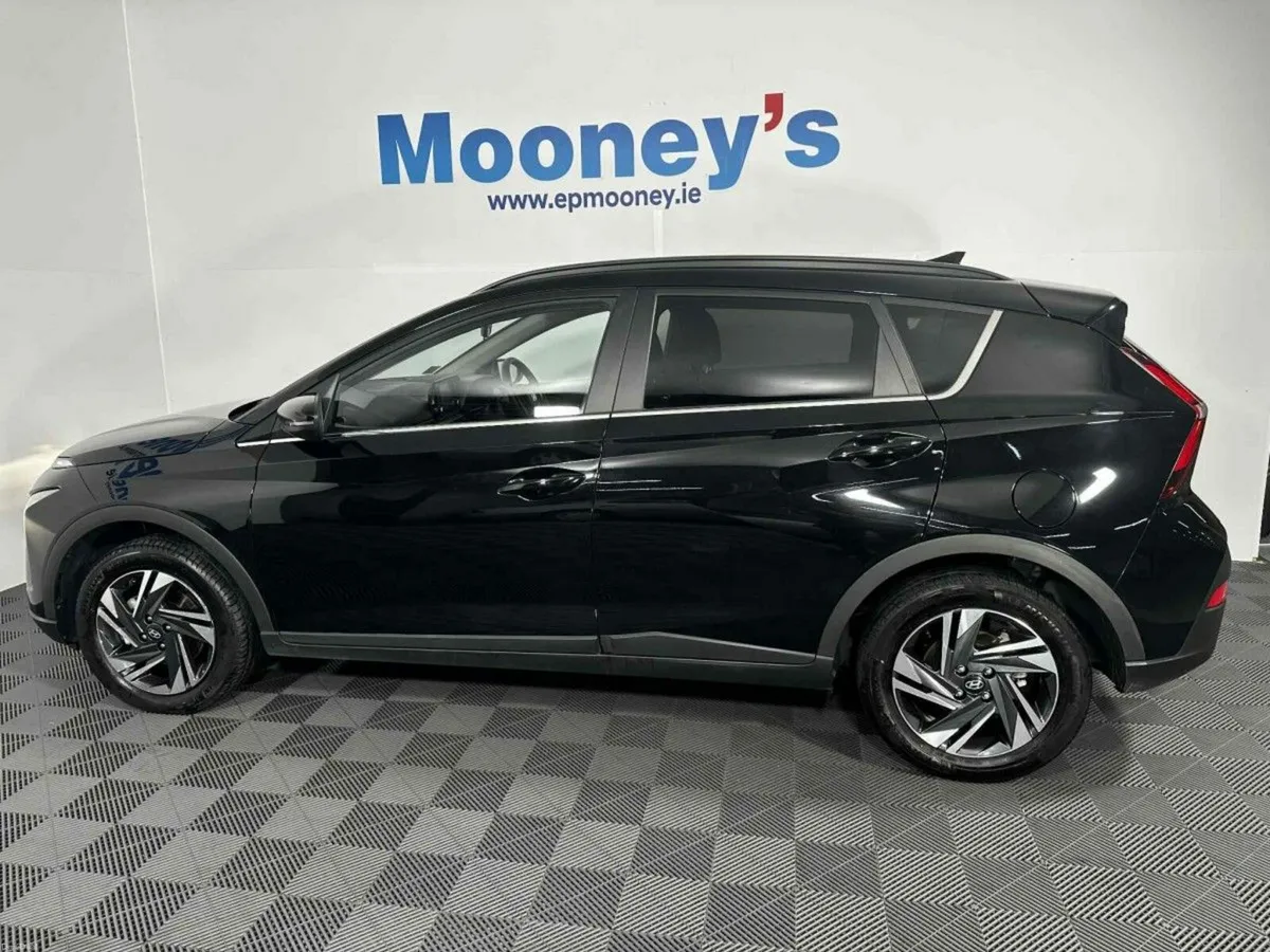 Hyundai Bayon EXECUTIVE 1.2L PETROL ESTATE - Image 2