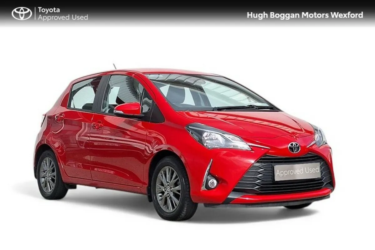 Toyota Yaris HYBRID LUNA ONE OWNER FULL TOYOTA SER - Image 1